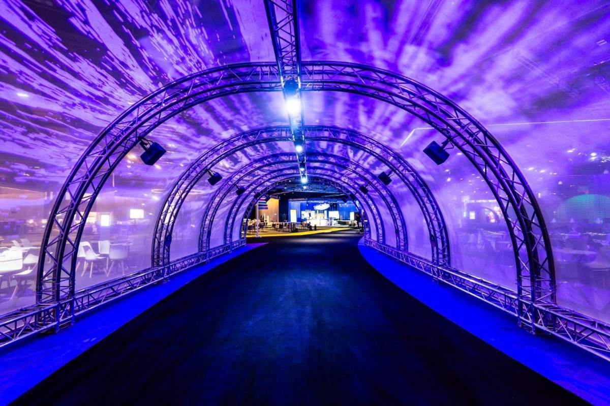 The spatial-audio tunnel
